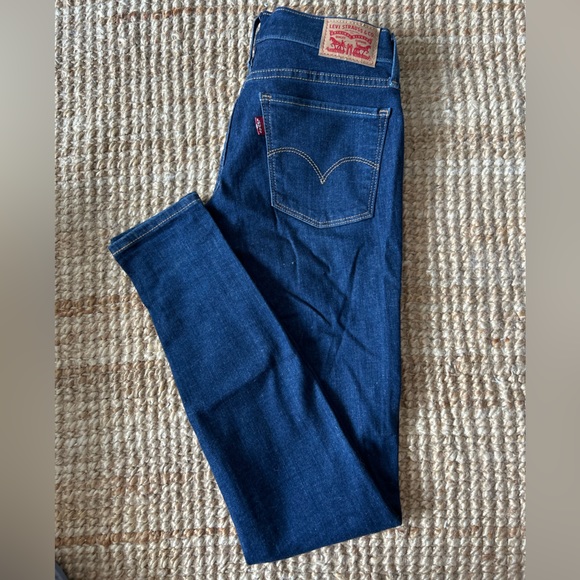 Levi’s 710 dark blue supper skinny jeans. Worn twice only! - Picture 2 of 3